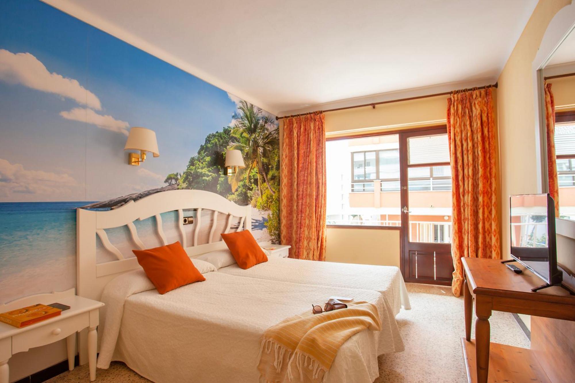 Bj Hostal Bona Vista S'Illot  Eksteriør bilde